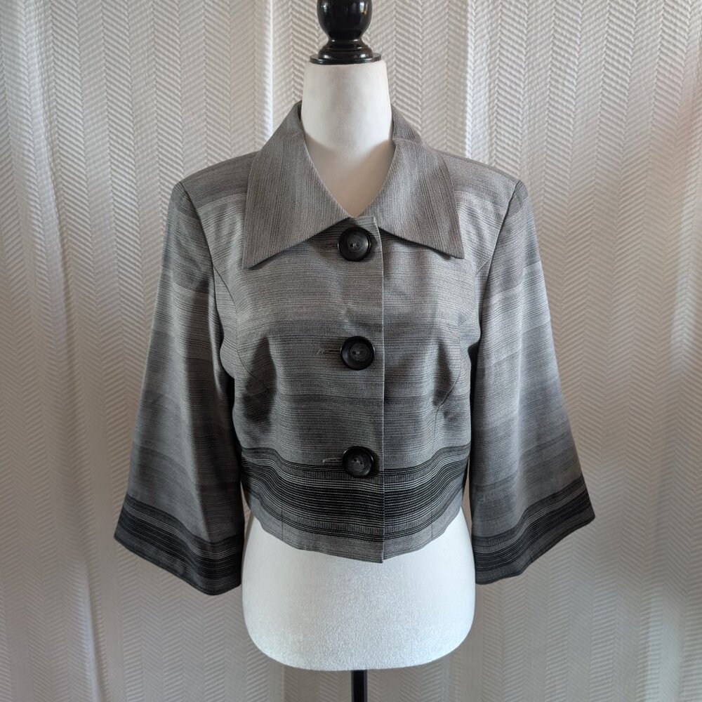Melanie Lyne Cropped Grey Blazer Tailored Jacket Large Buttons Size 6 Office